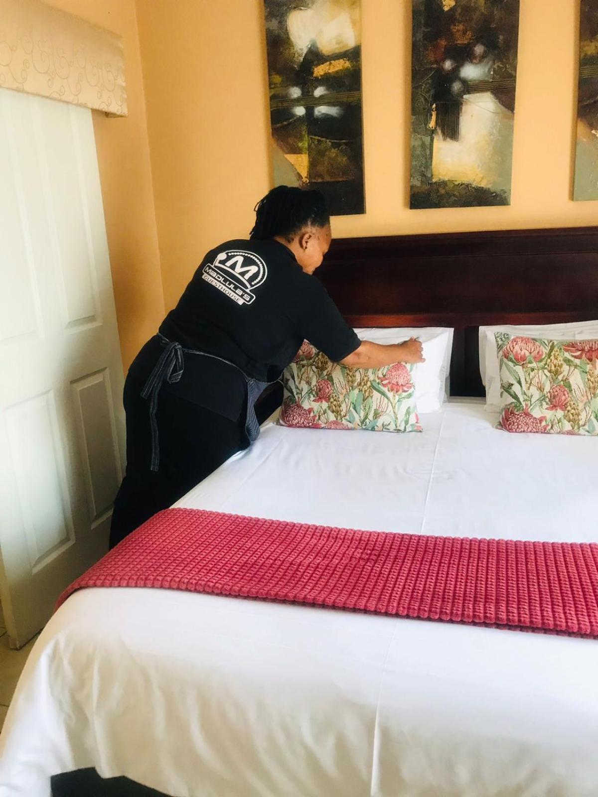 Madlula'S Guesthouse Pietermaritzburg Extérieur photo