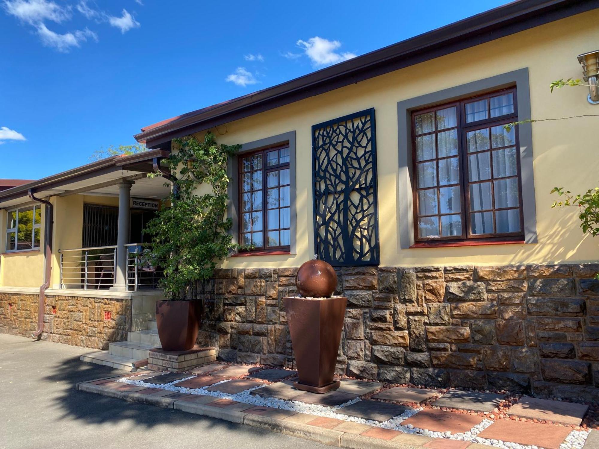 Madlula'S Guesthouse Pietermaritzburg Extérieur photo