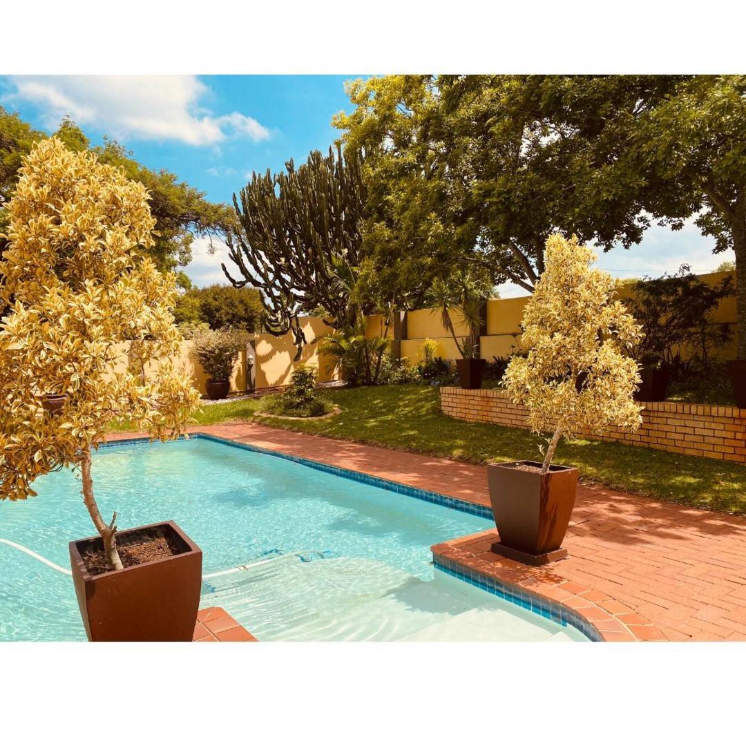 Madlula'S Guesthouse Pietermaritzburg Extérieur photo