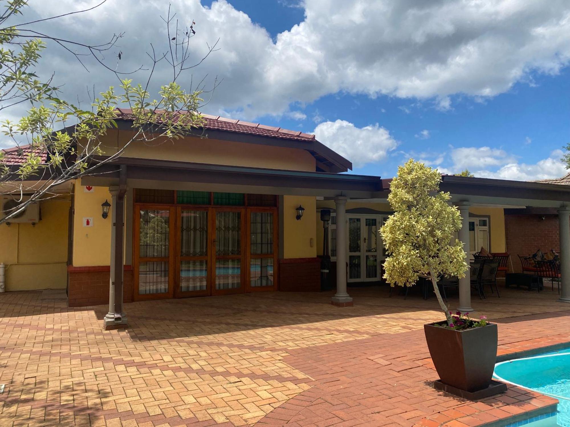Madlula'S Guesthouse Pietermaritzburg Extérieur photo