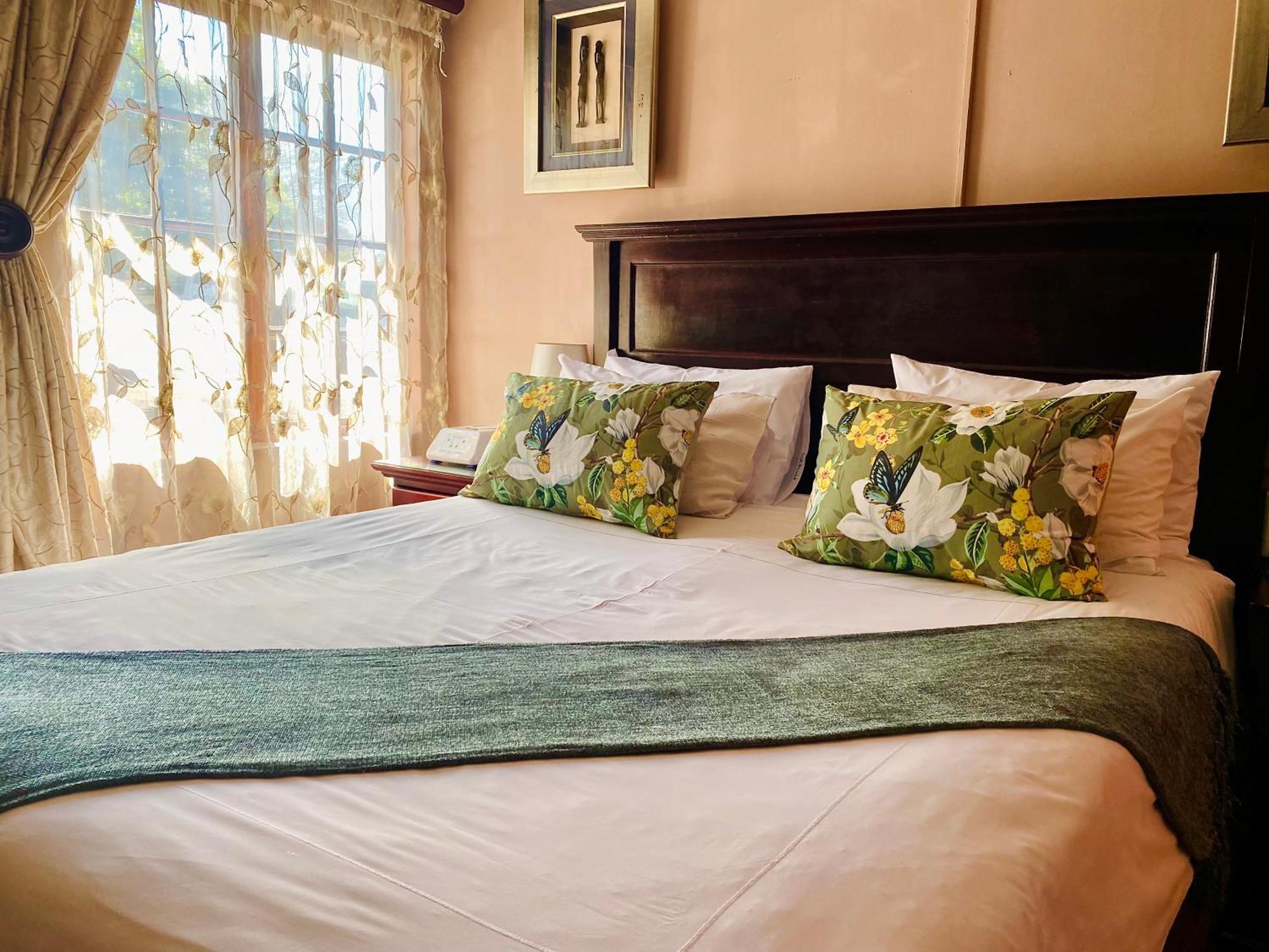 Madlula'S Guesthouse Pietermaritzburg Extérieur photo
